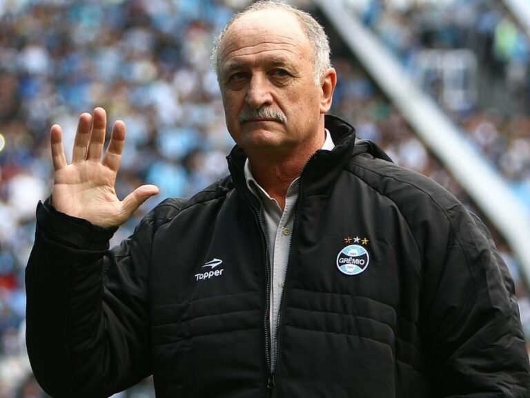 Após saída de Tiago Nunes, Grêmio encaminha acerto com Felipão