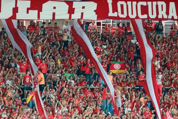 Em nota, Torcida Organizada do Internacional pede a saída de jogadores e dirigente