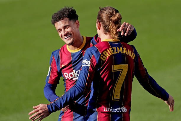 Barcelona pretende ficar com Griezmann e Coutinho