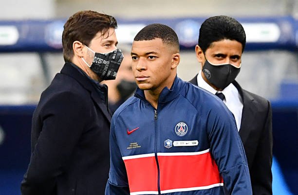 PSG marca reunião para decidir futuro de Mbappé e Real Madrid monitora desfecho da negociação