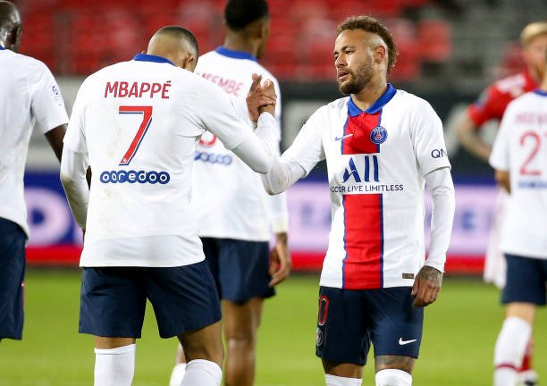 Com desfalques, PSG divulga lista de relacionados para a final da Supercopa da França