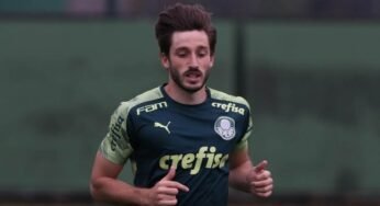 Além de Alex Telles, Roma se interessa na contratação de Viña, do Palmeiras