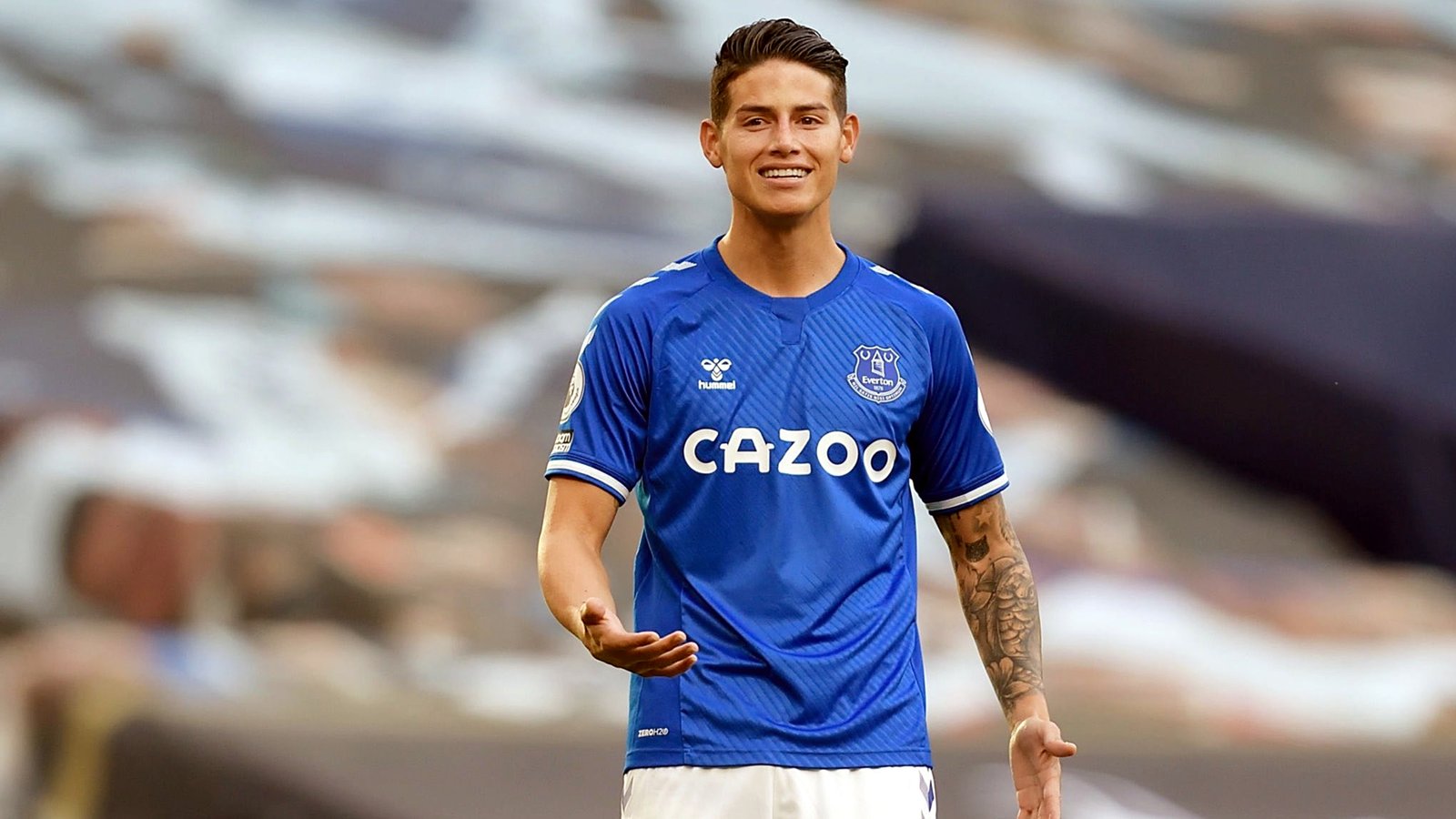 Três clubes disputam a contratação de James Rodriguez