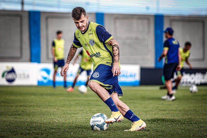 João Paulo espera evolução do Confiança dentro da Série B