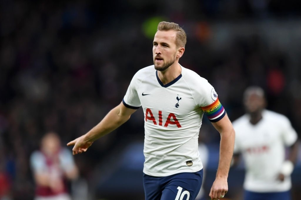 Novo treinador do Tottenham fala sobre o futuro de Harry Kane