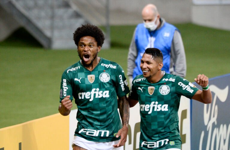 Palmeiras embarca para o Chile ainda hoje; Rony e Luiz Adriano estão fora da viagem