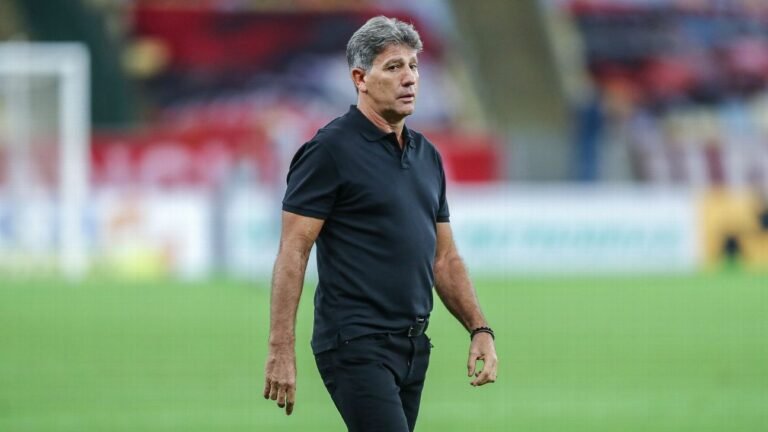 Flamengo agenda conversa por Renato Gaúcho; Barbieri também está no radar
