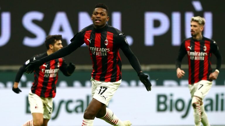 Rafael Leão desperta o interesse de quatro clubes