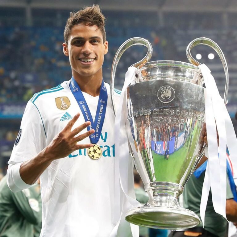 Depois de 10 anos, Varane se despede do Real Madrid, veja seus números e títulos com a camisa merengue