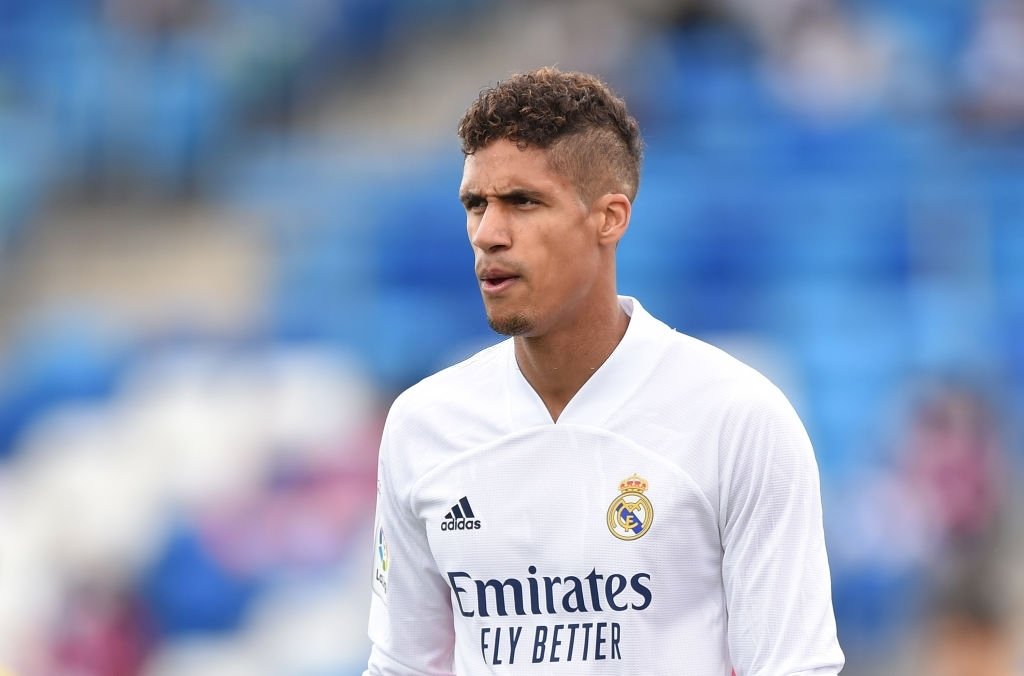 Manchester United acerta contratação de Varane e já prepara o anúncio