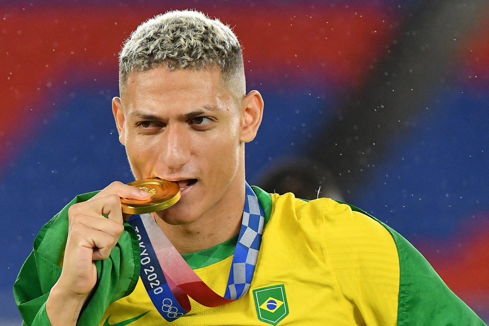 PSG avalia contratação de Richarlison para substituir Mbappé