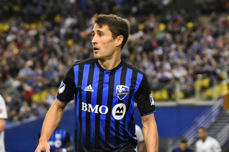 Atacante ex-Barcelona volta a fazer dupla com Andrés Iniesta