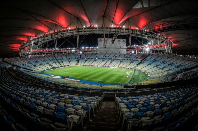 Flamengo negocia com prefeitura do Rio por público no Maracanã contra o Grêmio
