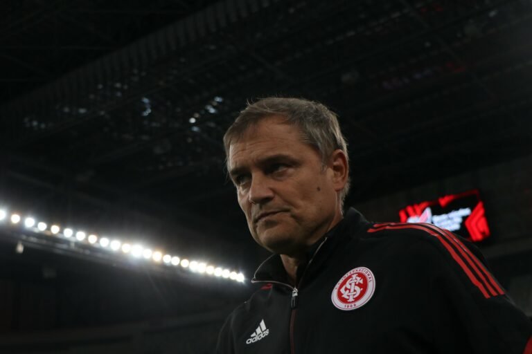 Aguirre exalta vitória do Internacional contra o Flamengo: “Nós merecíamos”