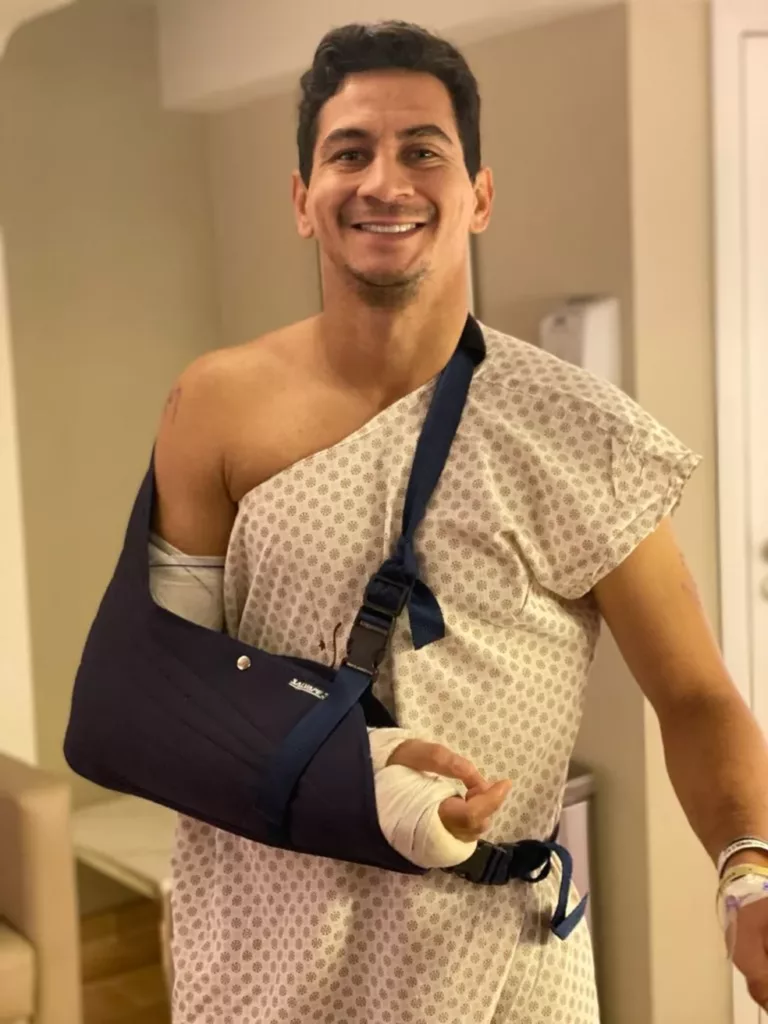 Ganso recebe alta pós-cirurgia no braço direito