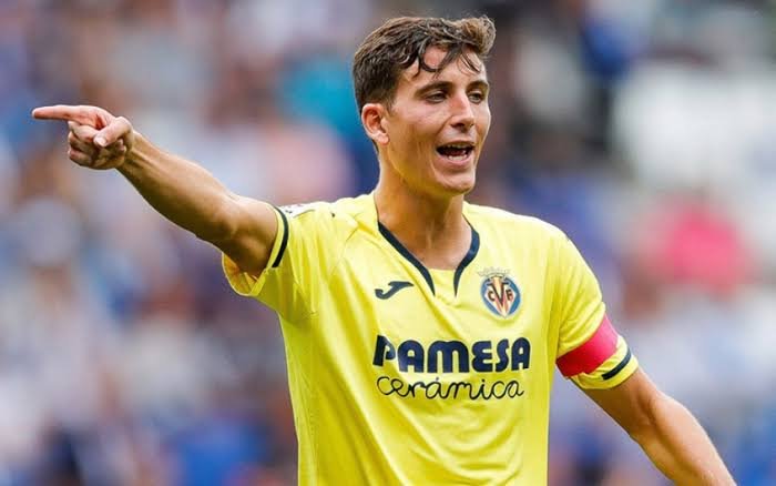 Pau Torres recusa proposta milionária do Tottenham