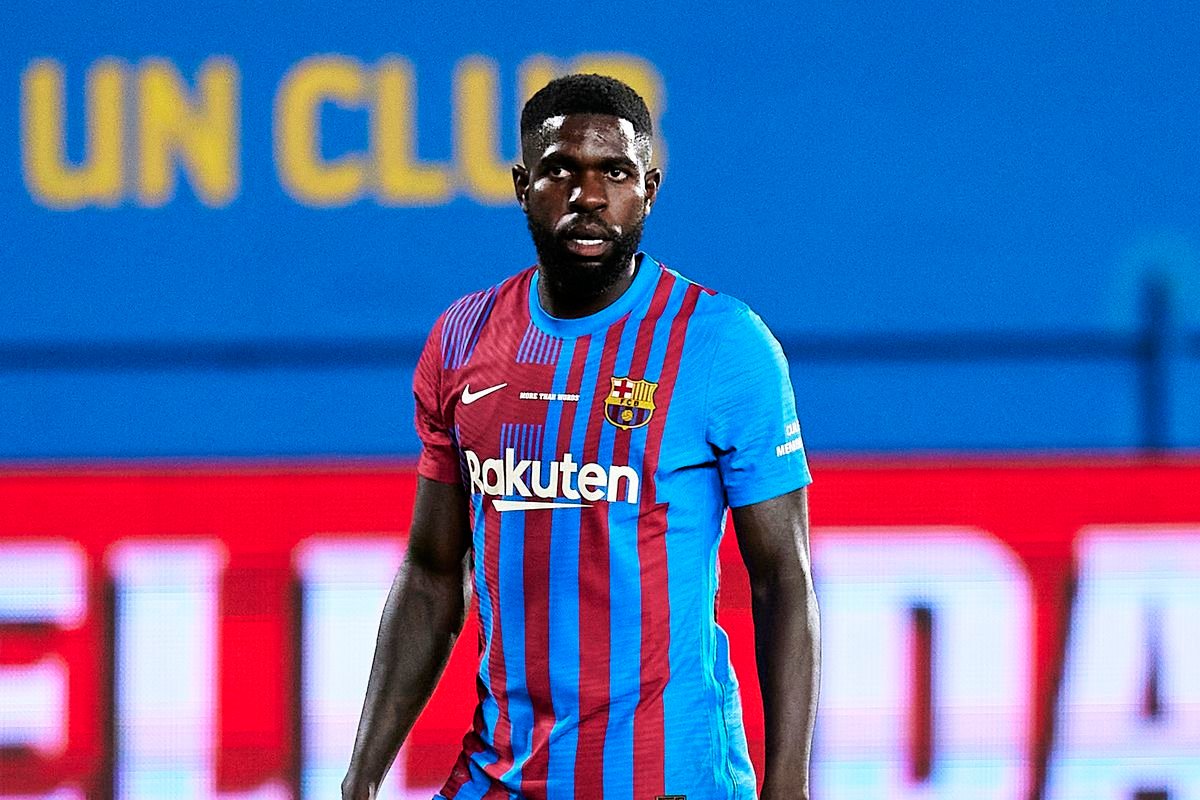 Barcelona ameaça rescindir contrato com Umtiti