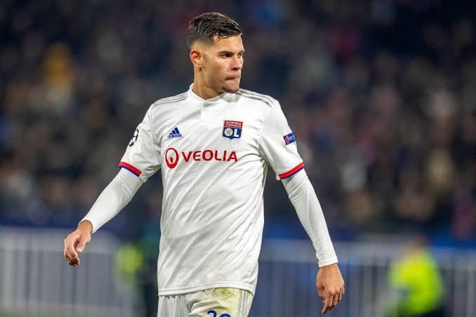 Juventus observa Bruno Guimarães como alternativa a Locatelli