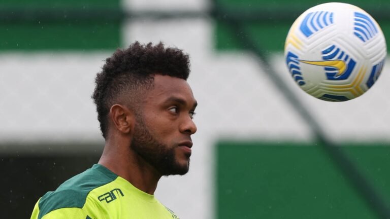 Palmeiras vai faturar quantia milionária com empréstimos de Borja e Lucas Esteves