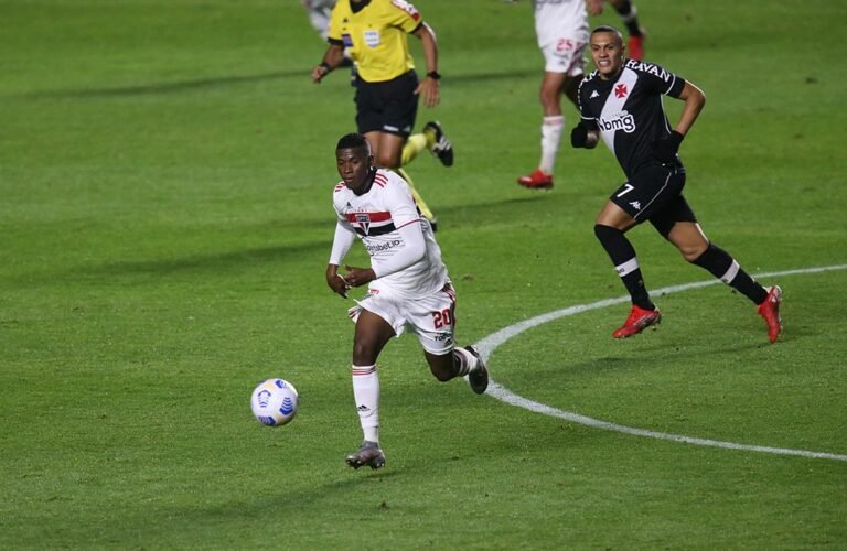 Orejuela desmente problema de adaptação e mira títulos no São Paulo