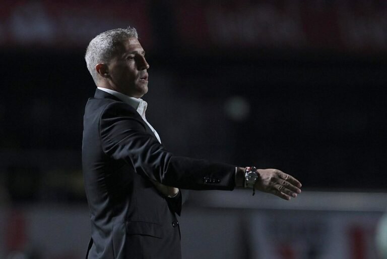 Mês de agosto será decisivo para o São Paulo com Libertadores, Copa do Brasil e Brasileirão