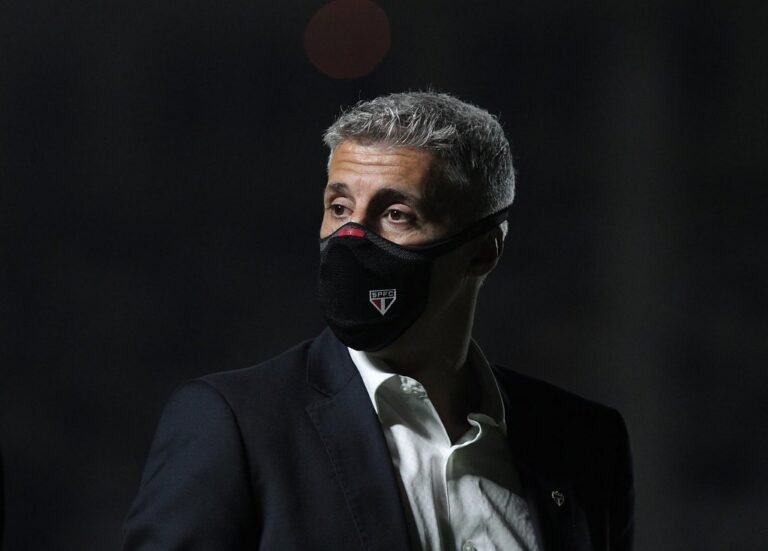 Crespo mira Brasileiro e Libertadores “Tentar chegar forte em tudo”