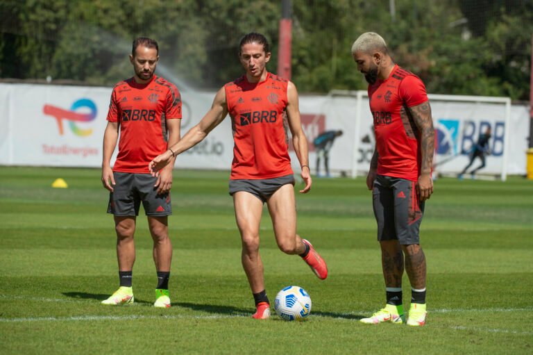 Após mais um caso de Covid-19, Flamengo prepara testagem em massa nesta sexta