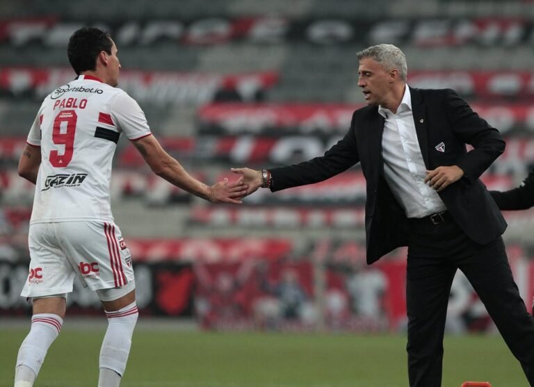 Crespo terá time praticamente ideal contra o Palmeiras pela Libertadores