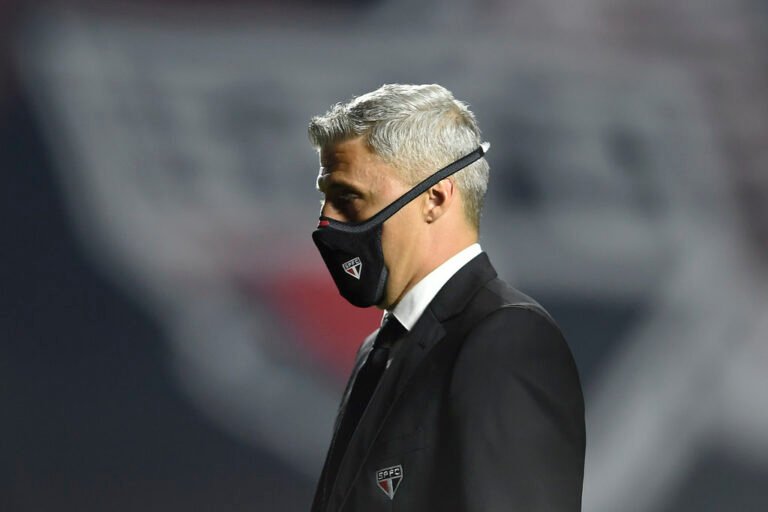 Crespo joga favoritismo para Palmeiras “Último campeão da América”