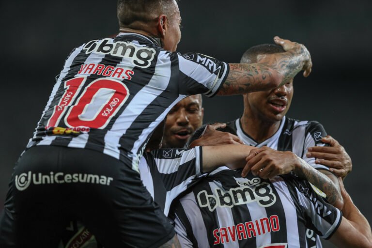 Atlético abre vantagem na liderança e pode bater recorde de vitórias seguidas no brasileirão