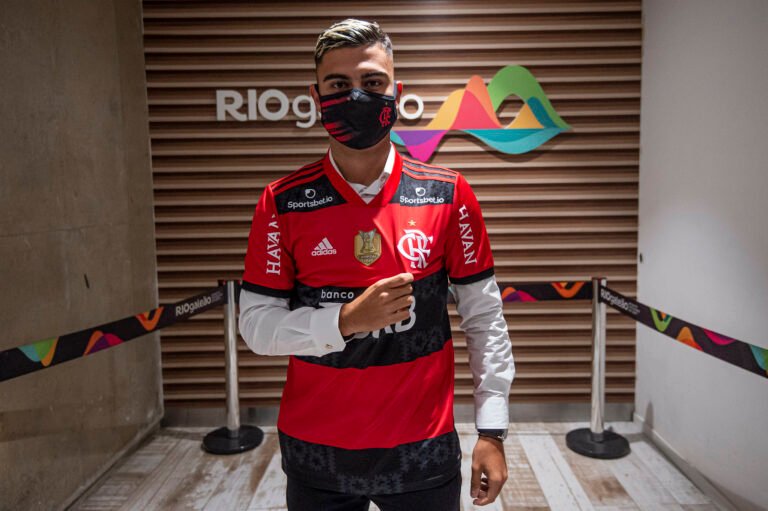 Andreas Pereira quer ser utilizado como volante no Flamengo