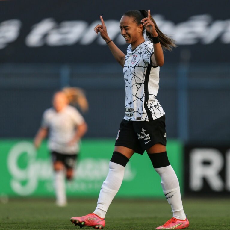 Camisa do Corinthians será a mais valiosa do país, crava jornalista