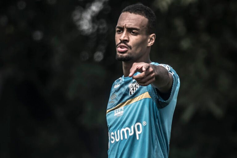 Luiz Felipe elogia reforços do Santos e projeta duelo com o Athletico: “Nova chance de fazer uma boa partida”