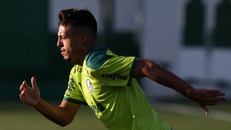 Com Gabriel Menino de volta, Palmeiras inicia preparação para enfrentar o Galo