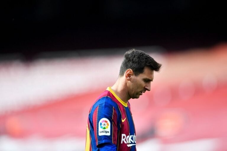 Laporta diz que renovação está “progredindo bem” e revela desejo de Messi: ‘Ele quer ficar’