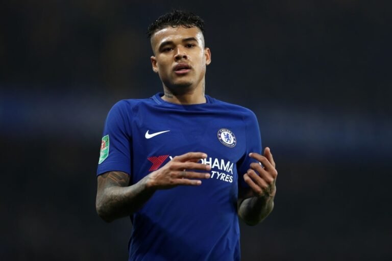 Mesmo negociando com Flamengo, Chelsea oferece Kenedy ao Sevilla