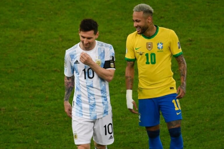 Messi recusou camisa 10 do PSG oferecida por Neymar, diz jornal