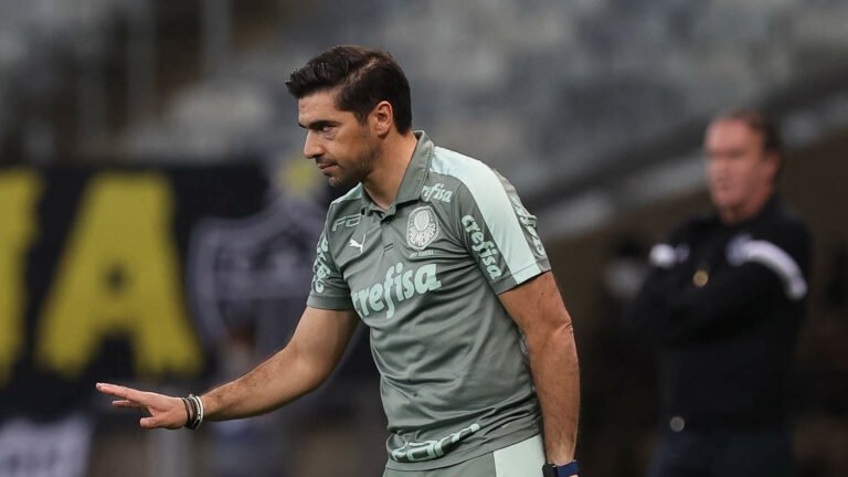 Abel Ferreira chega a três expulsões em partidas pelo Palmeiras