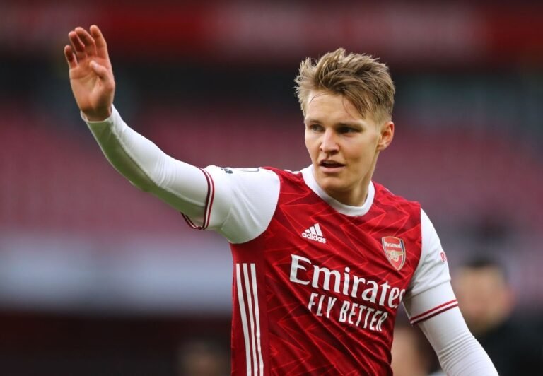 Arsenal encaminha acordo com Real Madrid para contratar Martin Odegaard