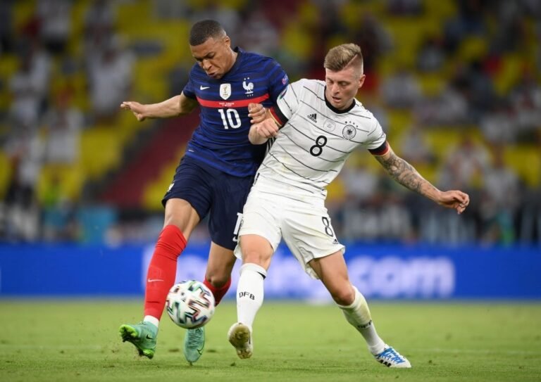Kroos ‘entrega’ chegada de Mbappé: “Talvez se junte a nós”