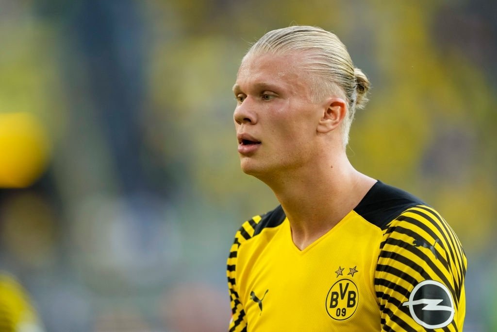 Borussia Dortmund aceita vender Haaland em janeiro; Real Madrid monitora