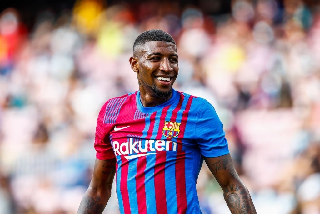 Perto de se juntar ao Tottenham, Emerson Royal teria escolhido o clube apesar do interesse do Arsenal