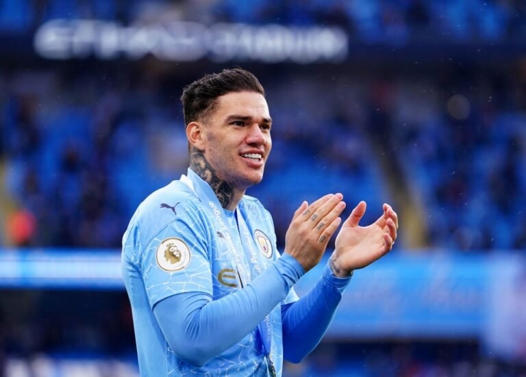 Manchester City quer renovar o contrato de Ederson