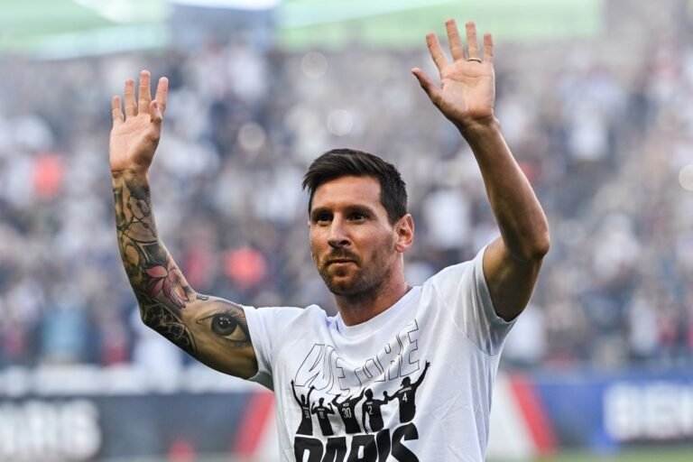 Clube da MLS inicia conversas para contratar Messi em 2023