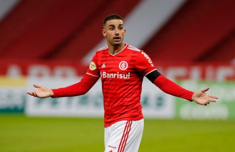 Thiago Galhardo abriu mão de quantia milionária para acertar com Celta de Vigo