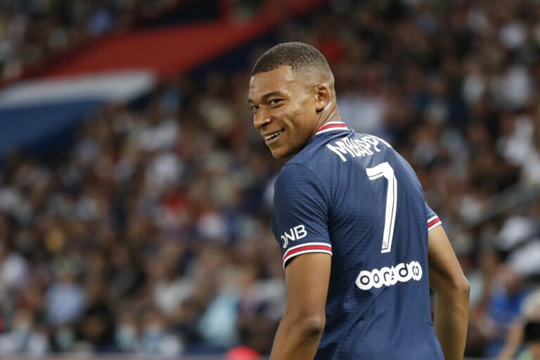 Mbappé relembra Nasser Al-Khelaïfi sobre promessa feita em relação ao Real Madrid