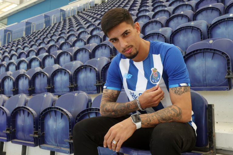 Oficial: Internacional empresta Léo Borges ao Porto