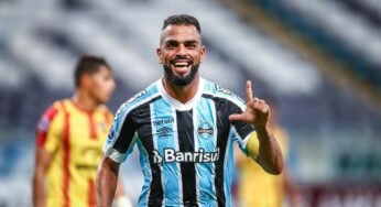 Maicon rescinde contrato com Grêmio
