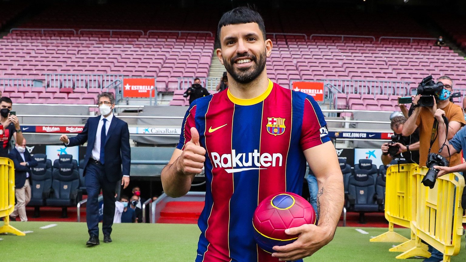 Definido! Sergio Aguero vai utilizar a camisa 19 no Barcelona