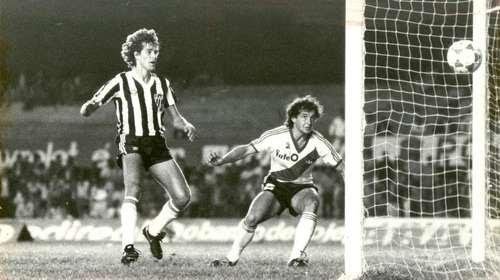 Em busca da vaga na semi da Libertadores, Galo e River se reencontram após 35 anos